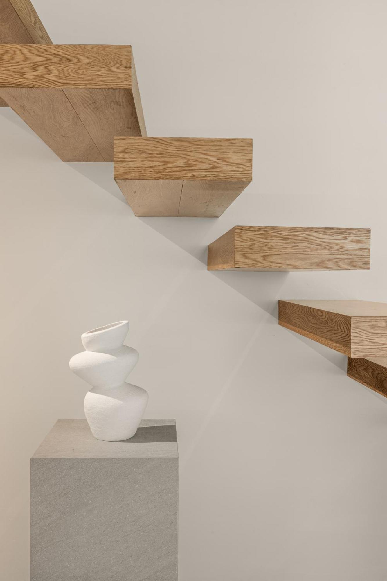 Apartment Luxury In Simplicity , Nature's Touch , Mezzanine *