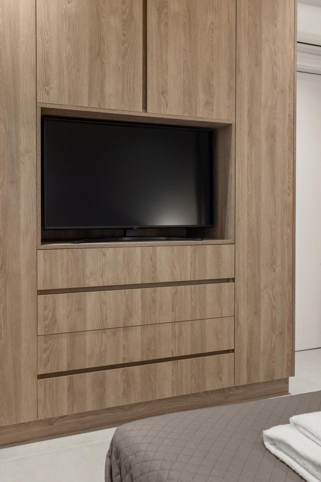Luxury In Simplicity , Nature's Touch , Mezzanine